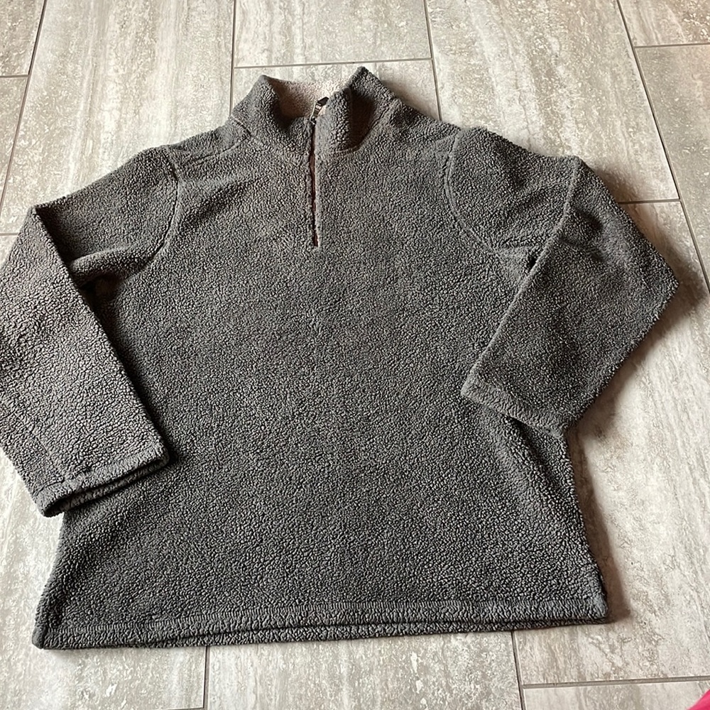 Preloved Trinity size M,gray sweater 3/4 zipper,2inch slits on sides,for women